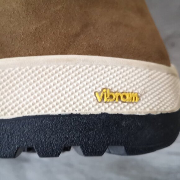 Vibram Sole Ladies Size 37 (approx. 6.5 - 7 US) Tan Boots - Picture 8 of 11